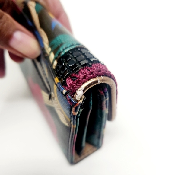 Sak Roots | Women's Multicolored Floral Printed Snap Trifold Wallet (One Size) - Picture 11 of 15